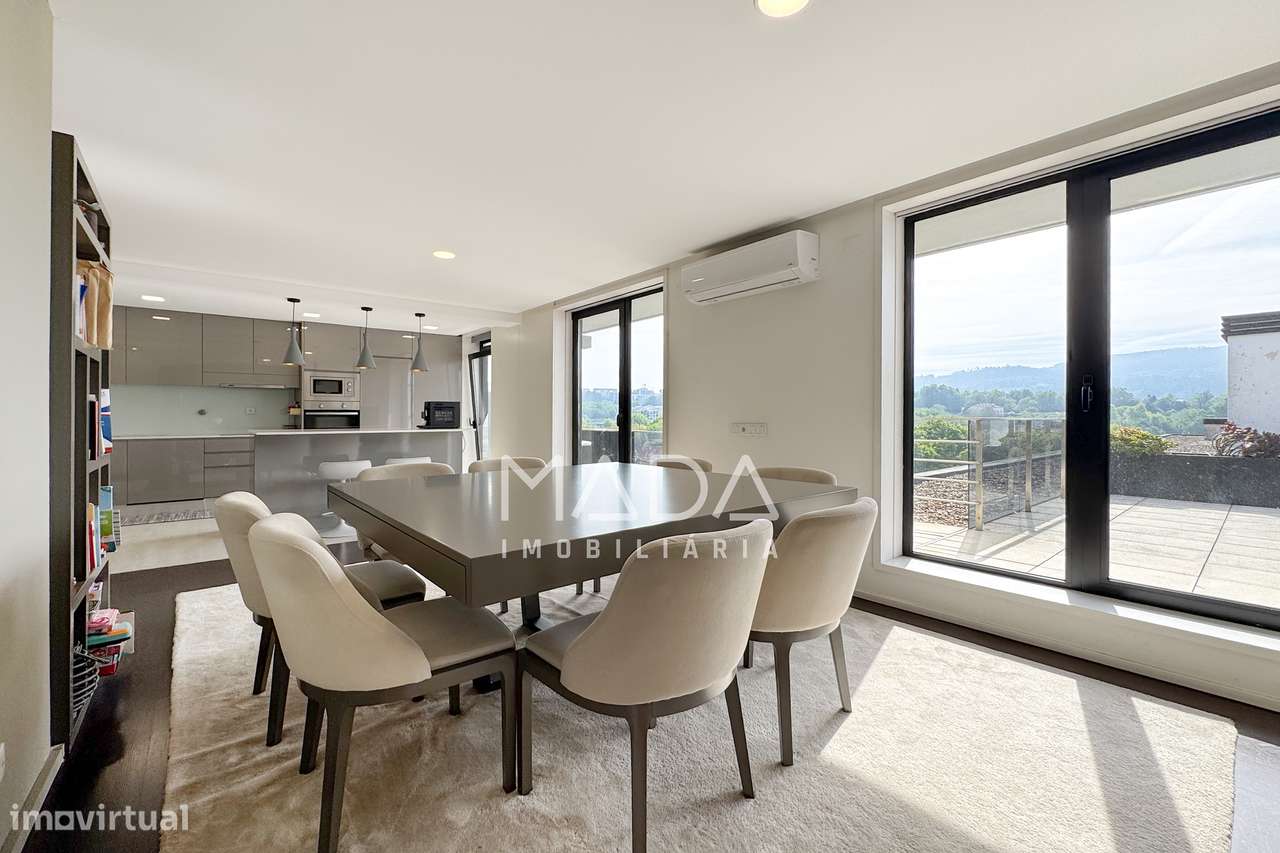 Apart. de luxo T3 (último piso) c/vistas p/Castelo de Guimarães-12