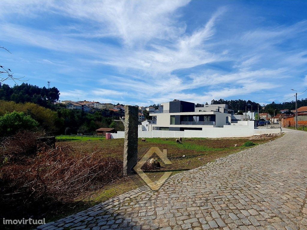 Terreno próximo Hospital Santos Silva V N Gaia