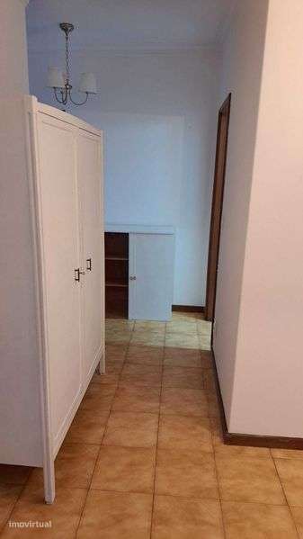 Aluga-se T1 centro da maia - Grande imagem: 4/11