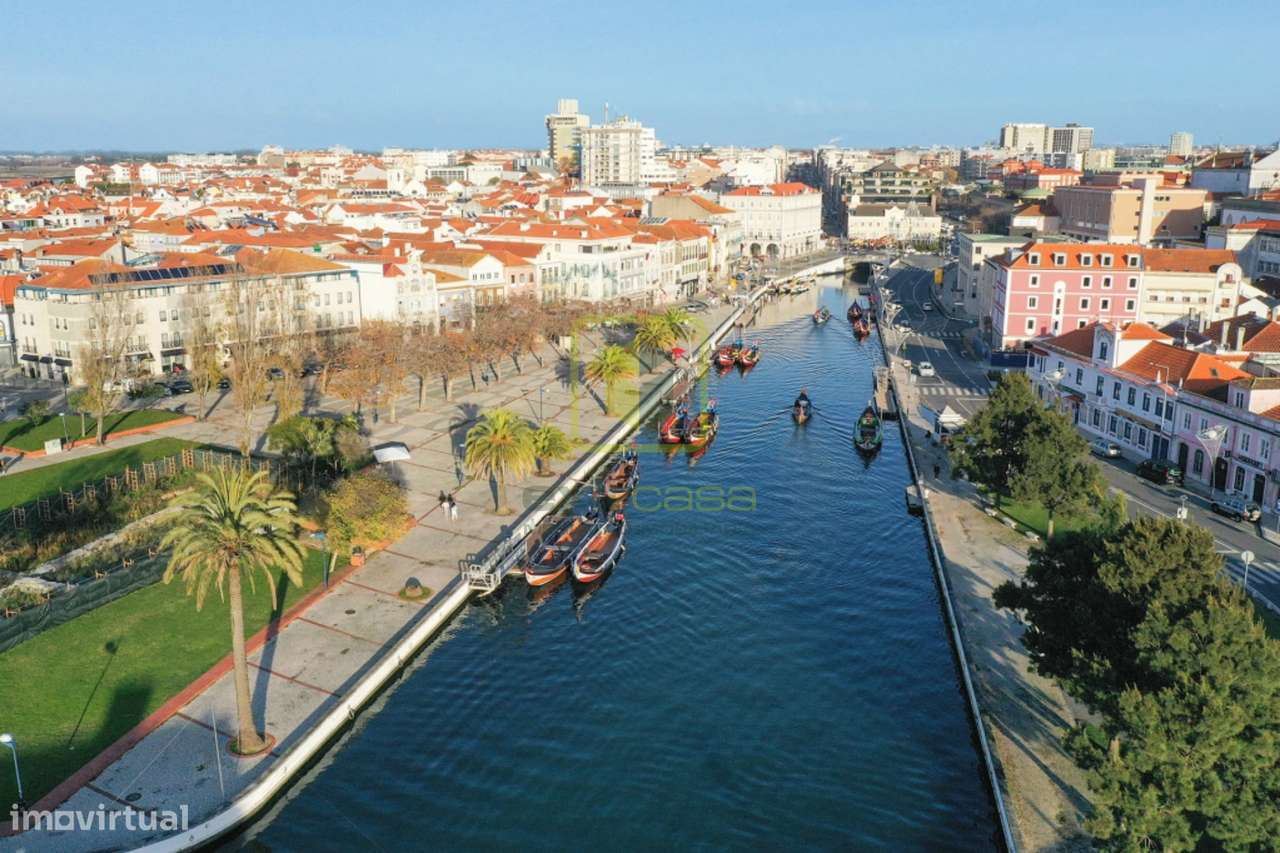 Terreno Urbano  Venda em Santa Joana,Aveiro - Grande imagem: 2/13