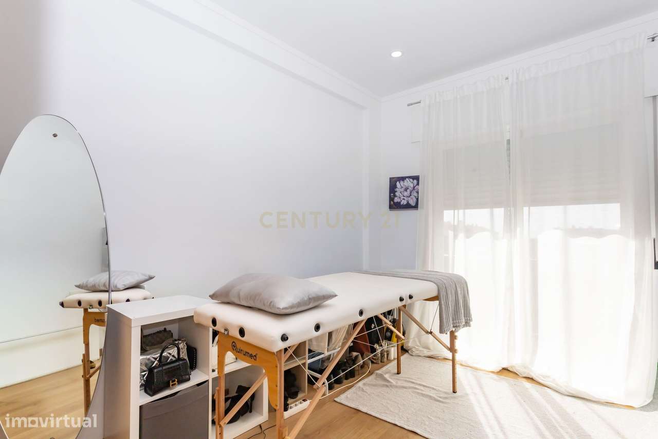 Apartamento T2 Remodelado - Setúbal-16