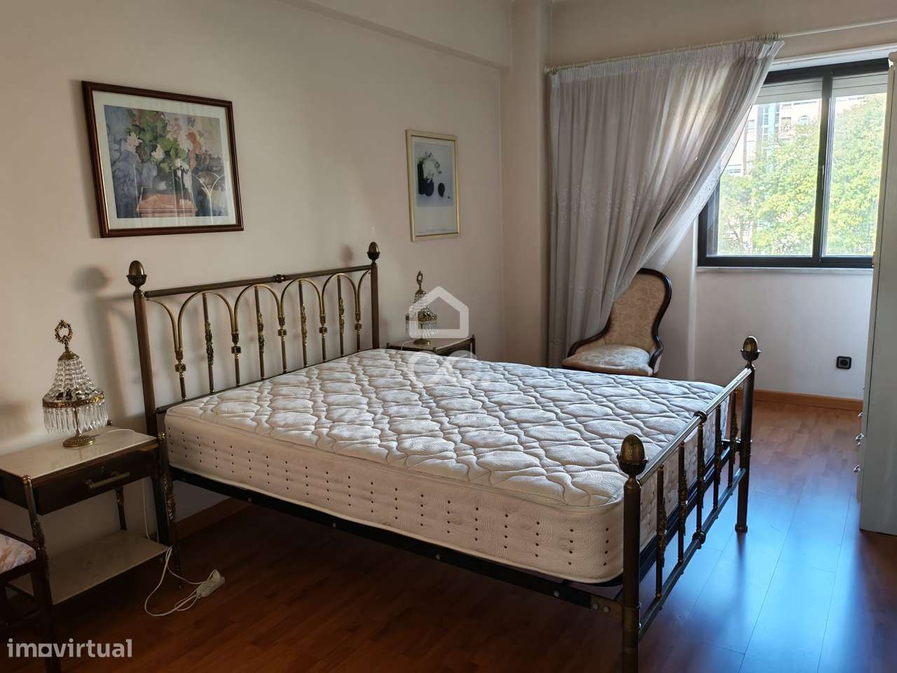Apartamento T2 com varanda em Penha de França, Lisboa-4