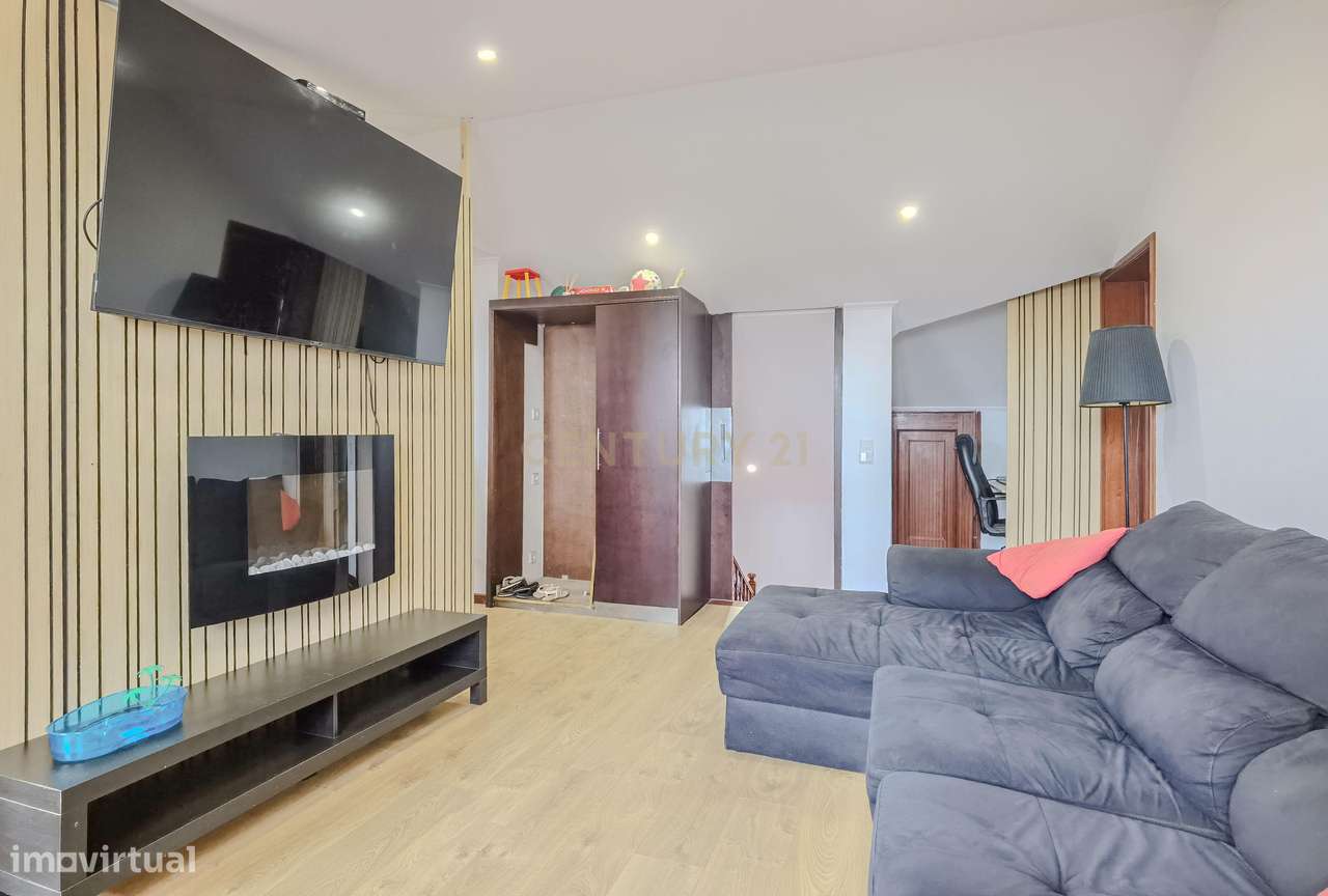 Moradia 4 frentes, T4 em Paiço, Lavra-42