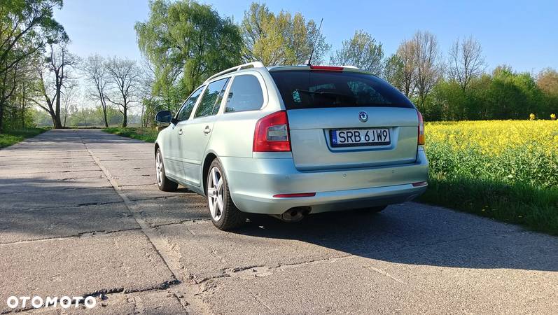 Skoda Octavia 1.8 T FSI Elegance - 5