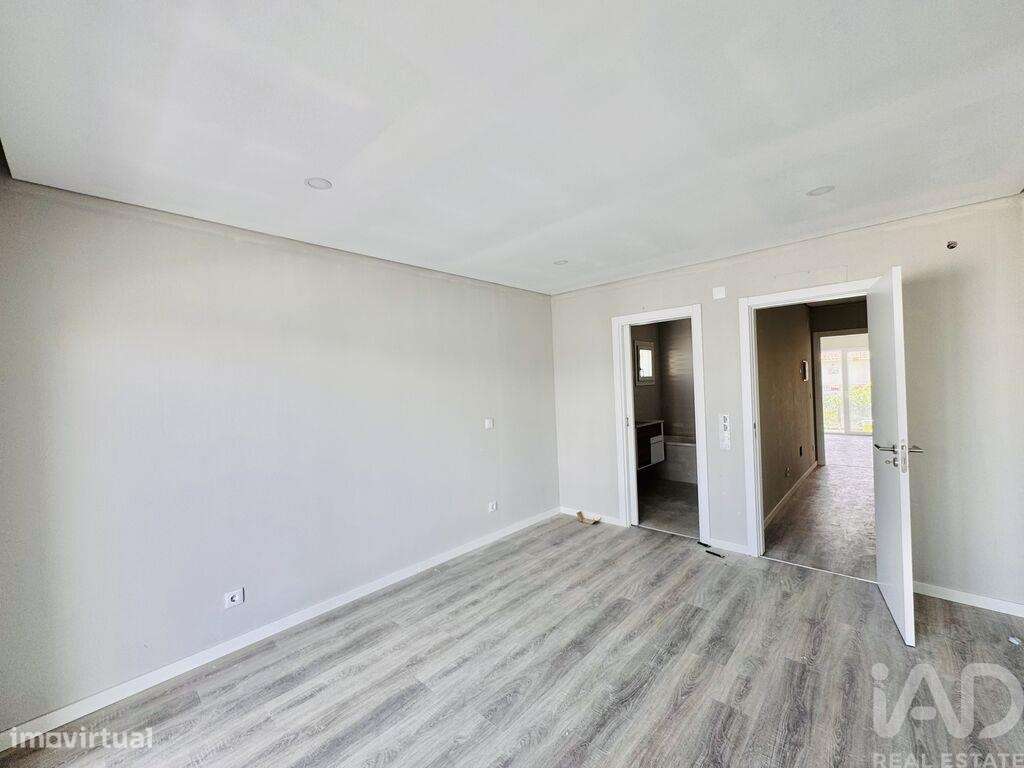 Casa / Villa T3 em Fernão Ferro de 127,00 m2 - Grande imagem: 4/11