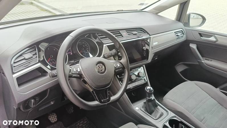 Volkswagen Touran 2.0 TDI BMT Comfortline - 2