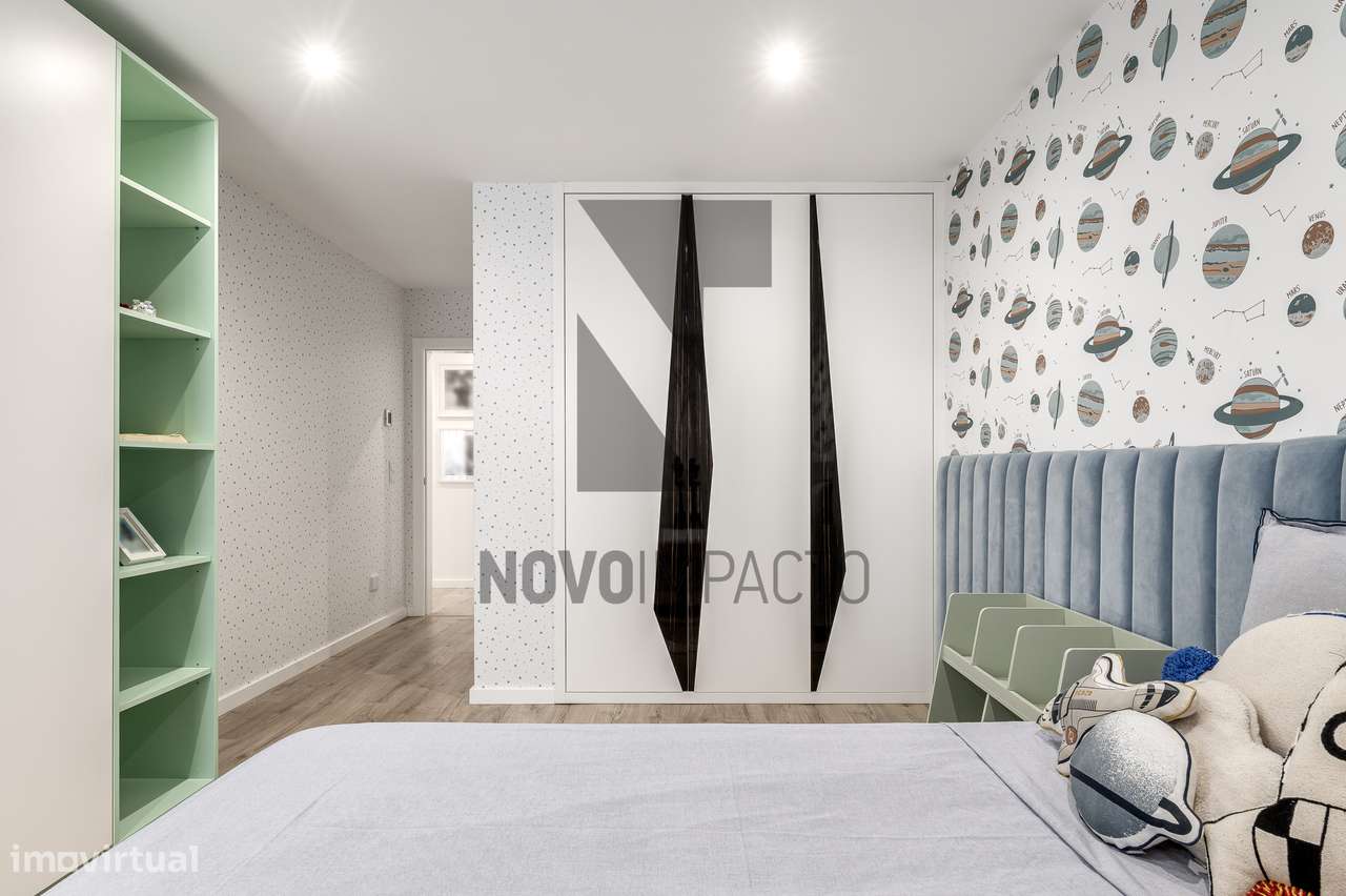 T4 Duplex de Luxo Mobilado, com 2 Terraços e Box para 2 Carros | Mo...-37