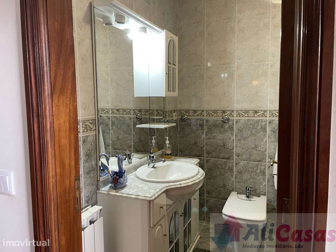 Vivenda Isolada C/ 2.719m2 de Terreno-26