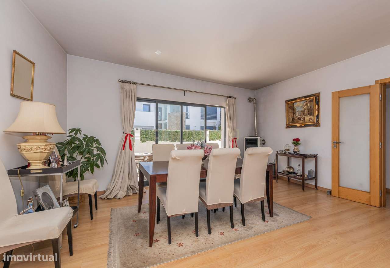 Moradia Moderna T4 em São Domingos de Rana, Cascais-7