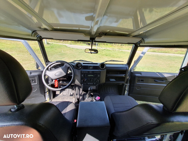 Land Rover Defender 110 S/T - 11