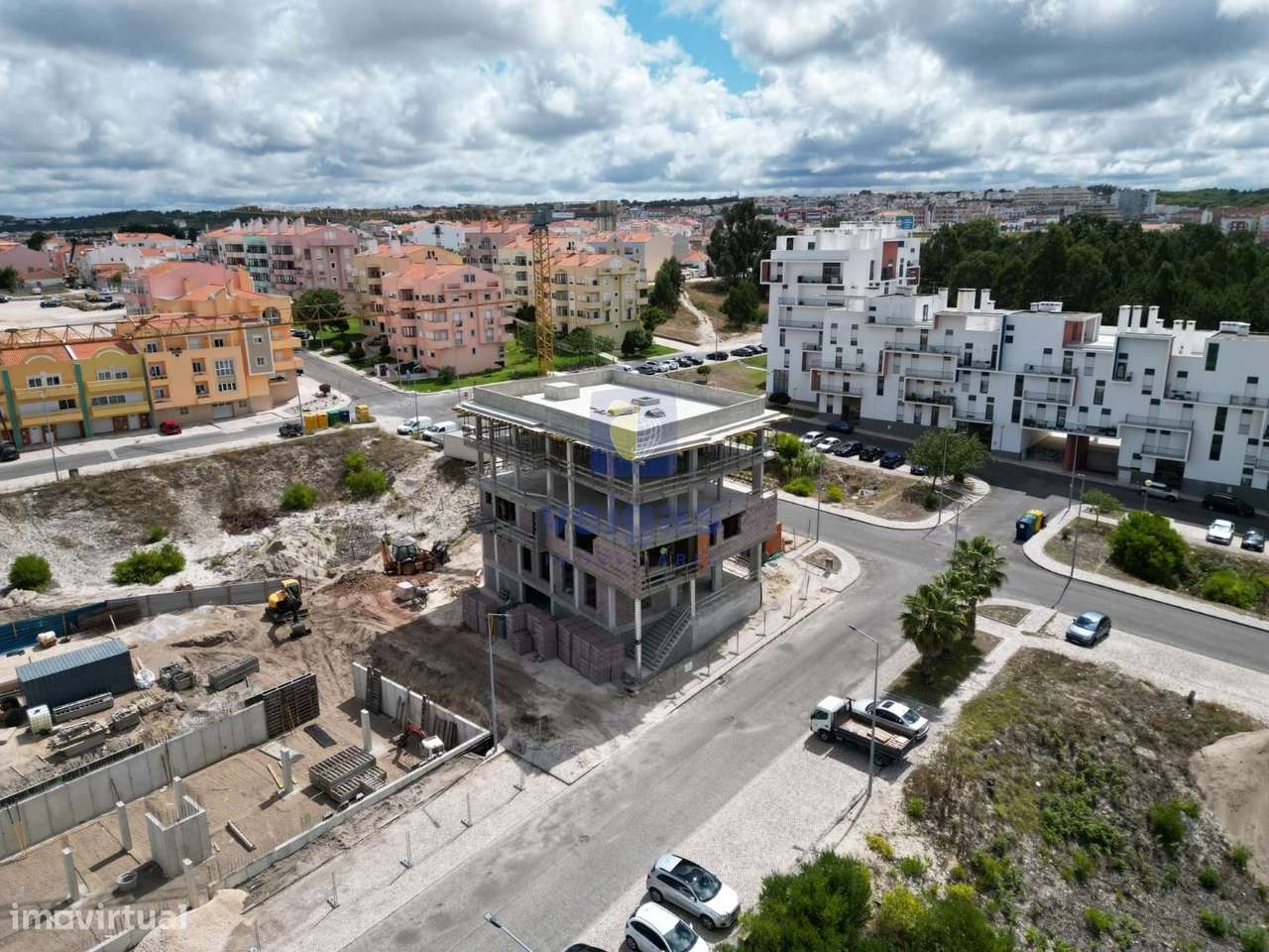 T2 Novo com Terraço e 2 WC - Grande imagem: 5/6