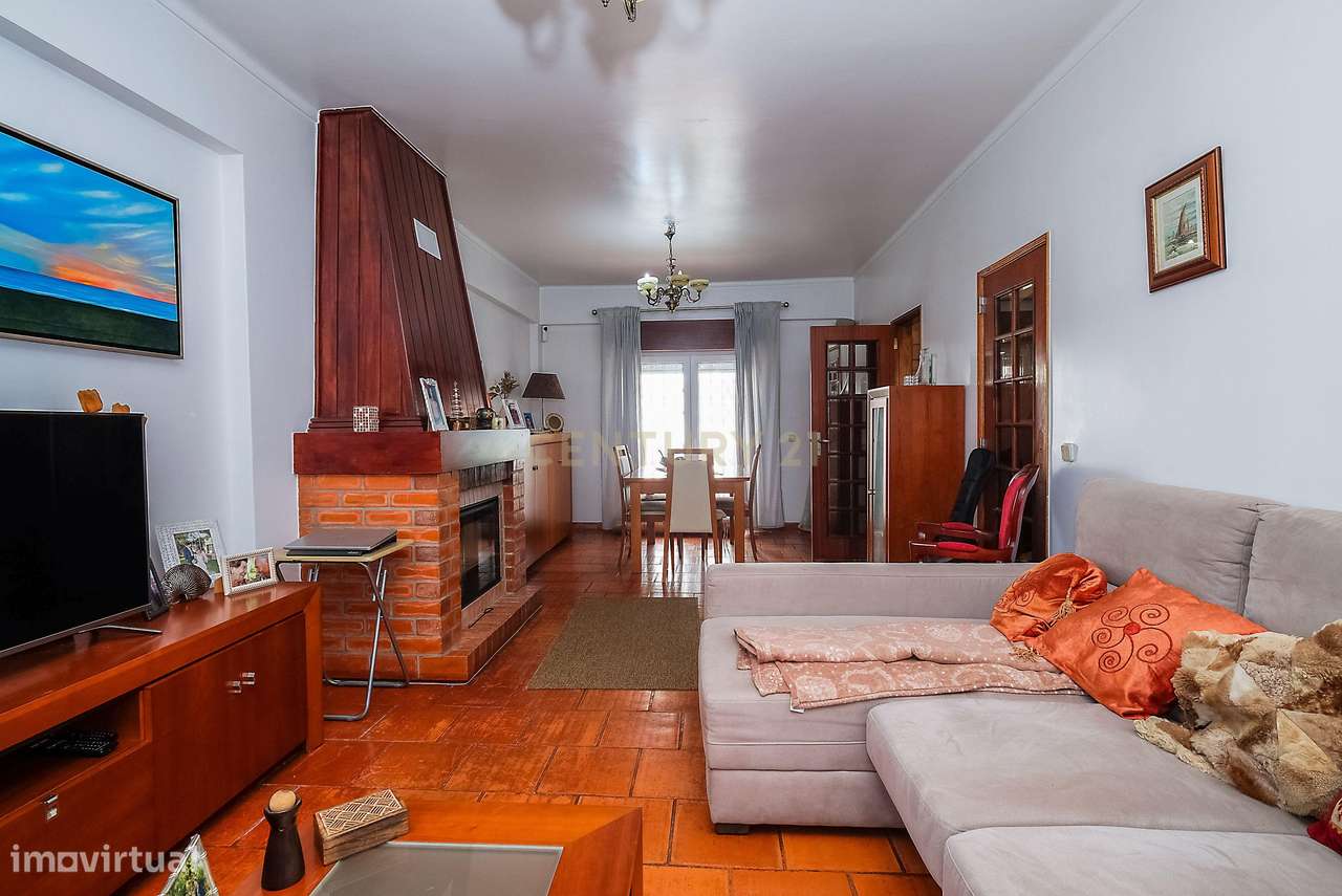 Moradia na Madorna, Parede — uma excelente alternativa ao apartamento-1