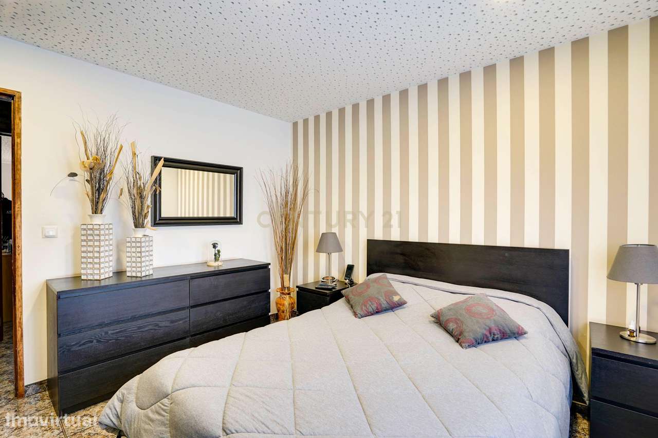 Apartamento para venda com 3 quartos em Camarate-7
