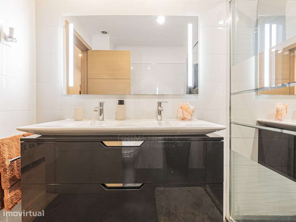 Apartamento T2 - Torre da Marinha-18