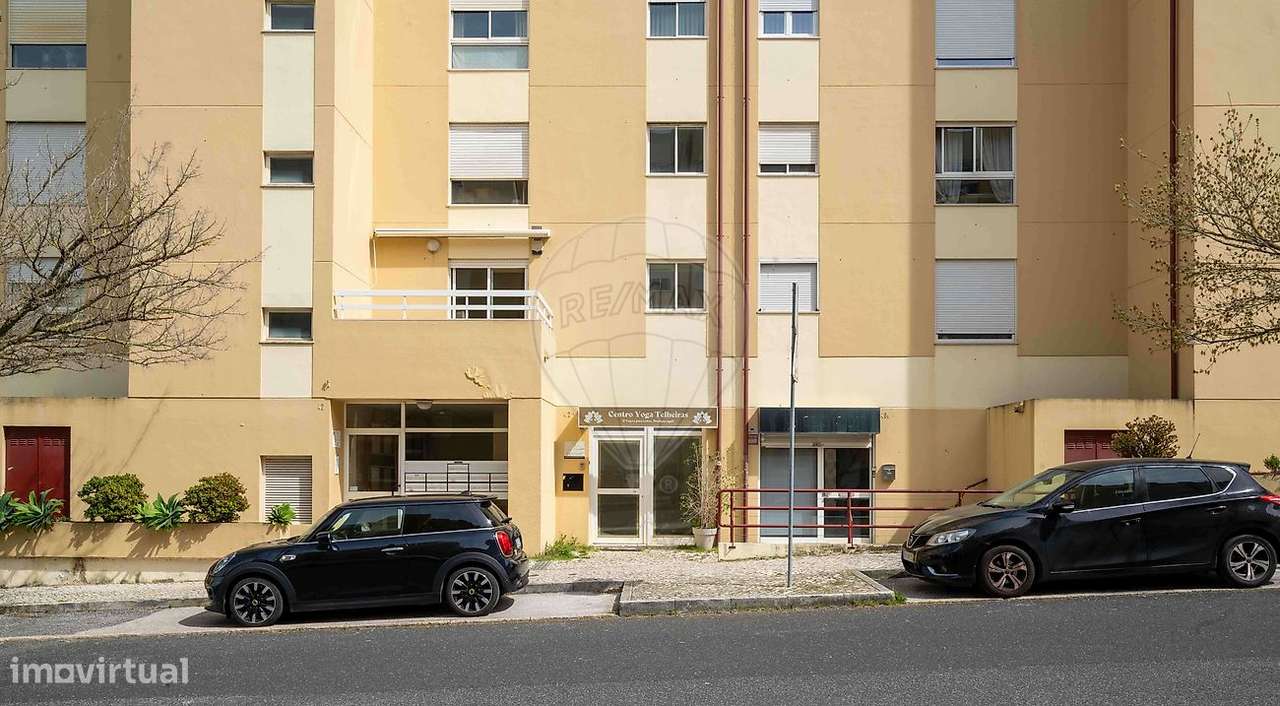 Loja à venda em Telheiras-25