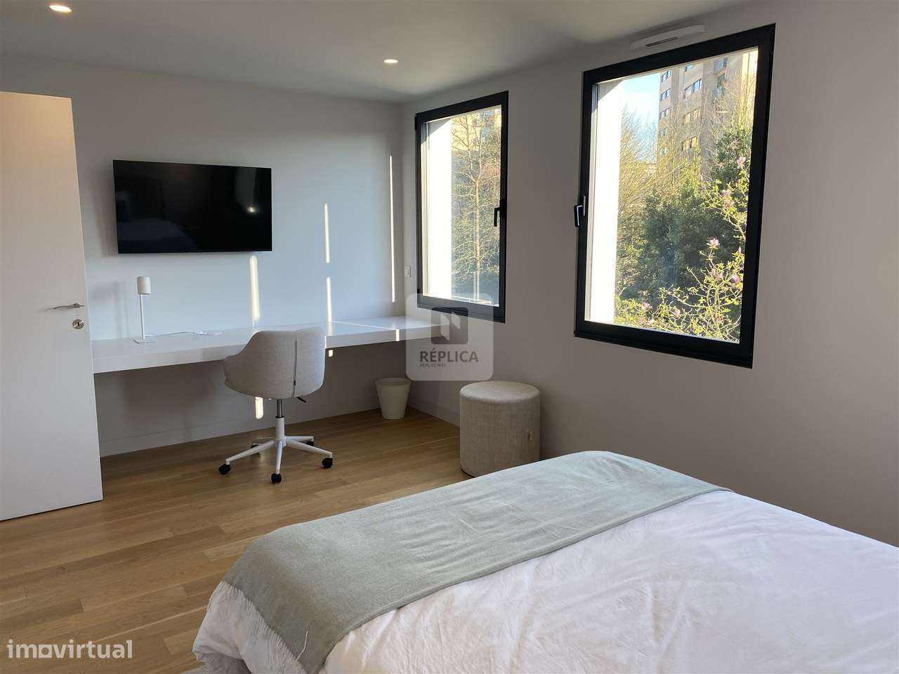 Estúdio Mobiliado e Equipado no Porto para Arrendar - Grande imagem: 4/16