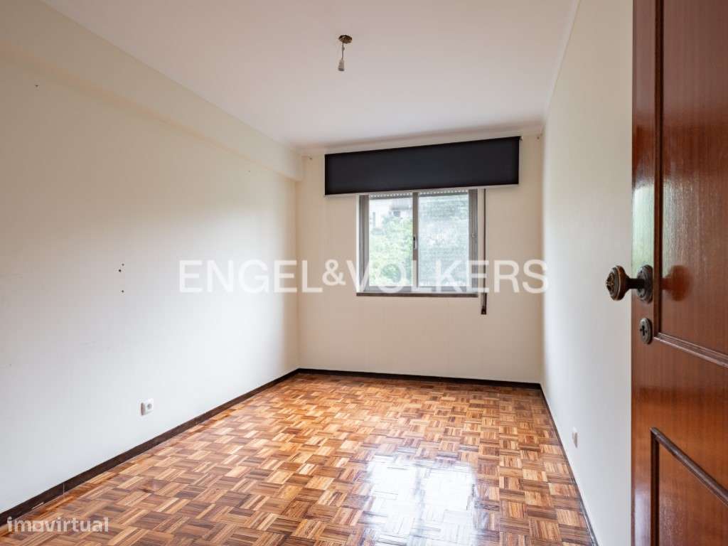 Apartamento T3 no Monte da Caparica-14