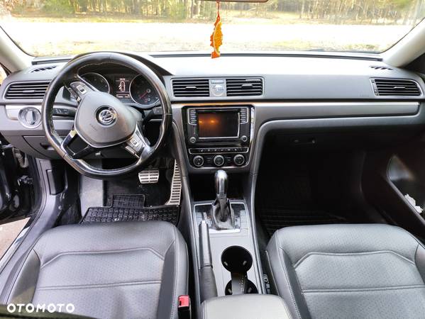 Volkswagen Passat 1.8 TSI BMT Highline DSG - 9