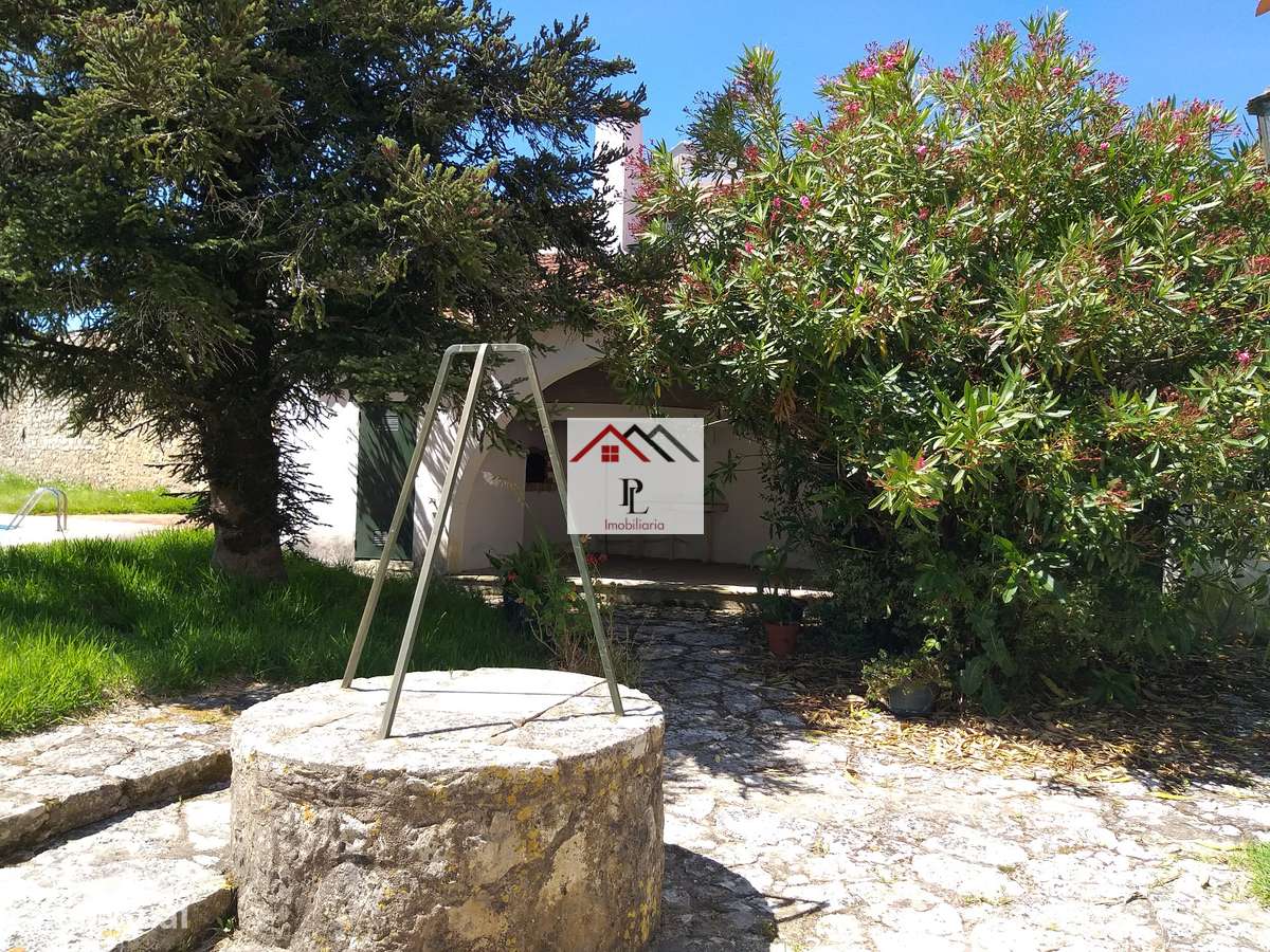 Moradia  T10 com Piscina e Logradouro (V823JB)-30