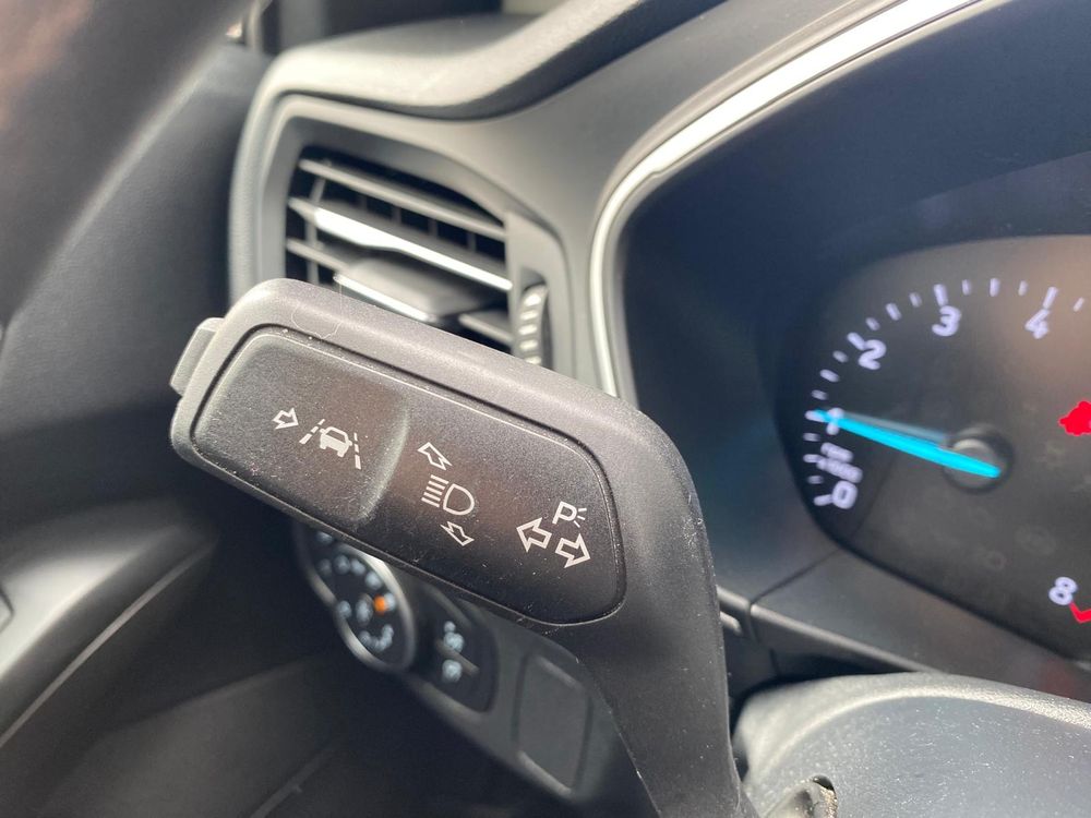 Ford Focus - foto 24