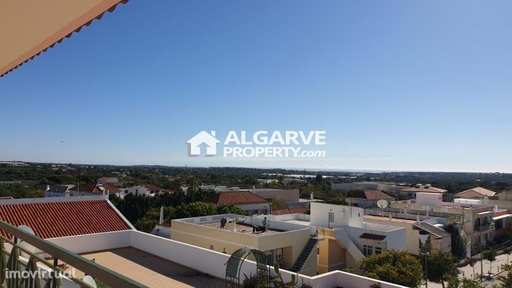 Apartamento T3 em Moncarapacho, Algarve, próximo de todos os serviços