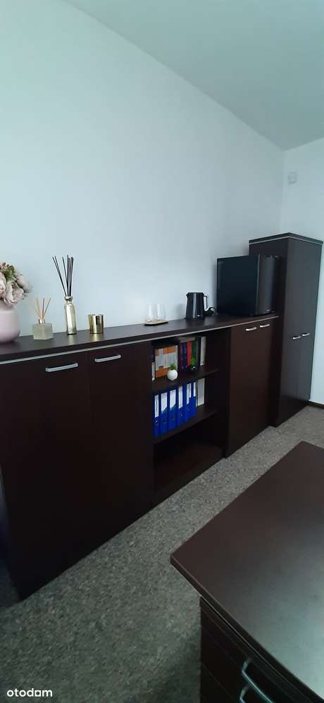 Umeblowane  biuro na wynajem - Pełny obrazek: 4/8