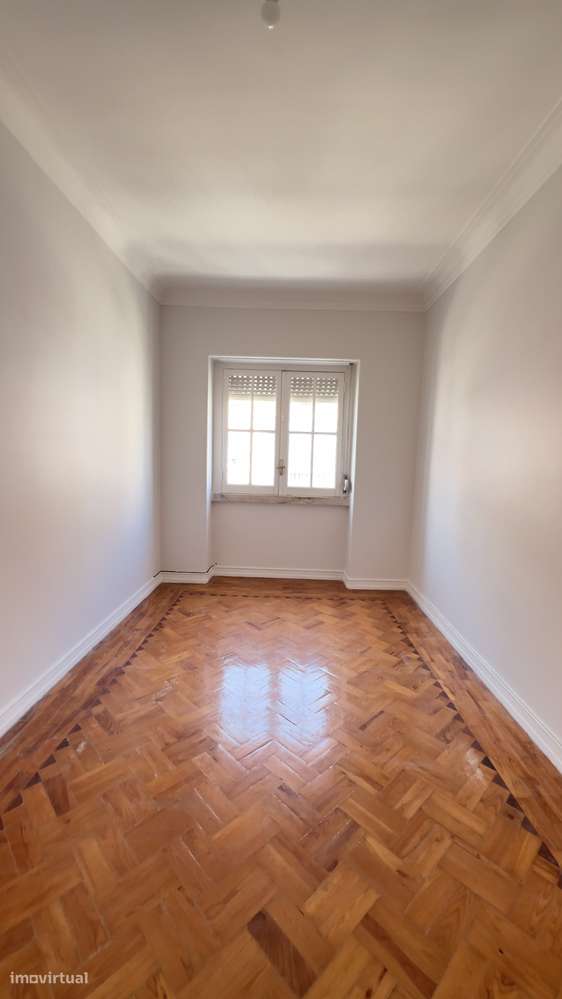 Apartamento T2 Benfica-5
