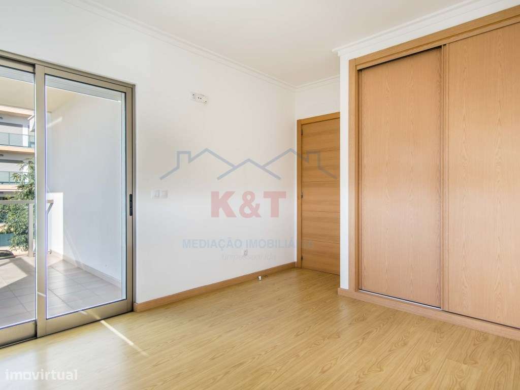 Apartamento T2 nos Jardins do Amparo-12