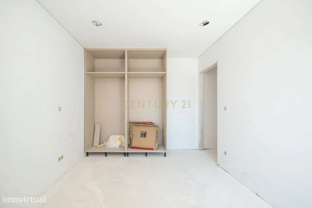 T1 em Construção em Coimbra com Garagem e Terraço-4