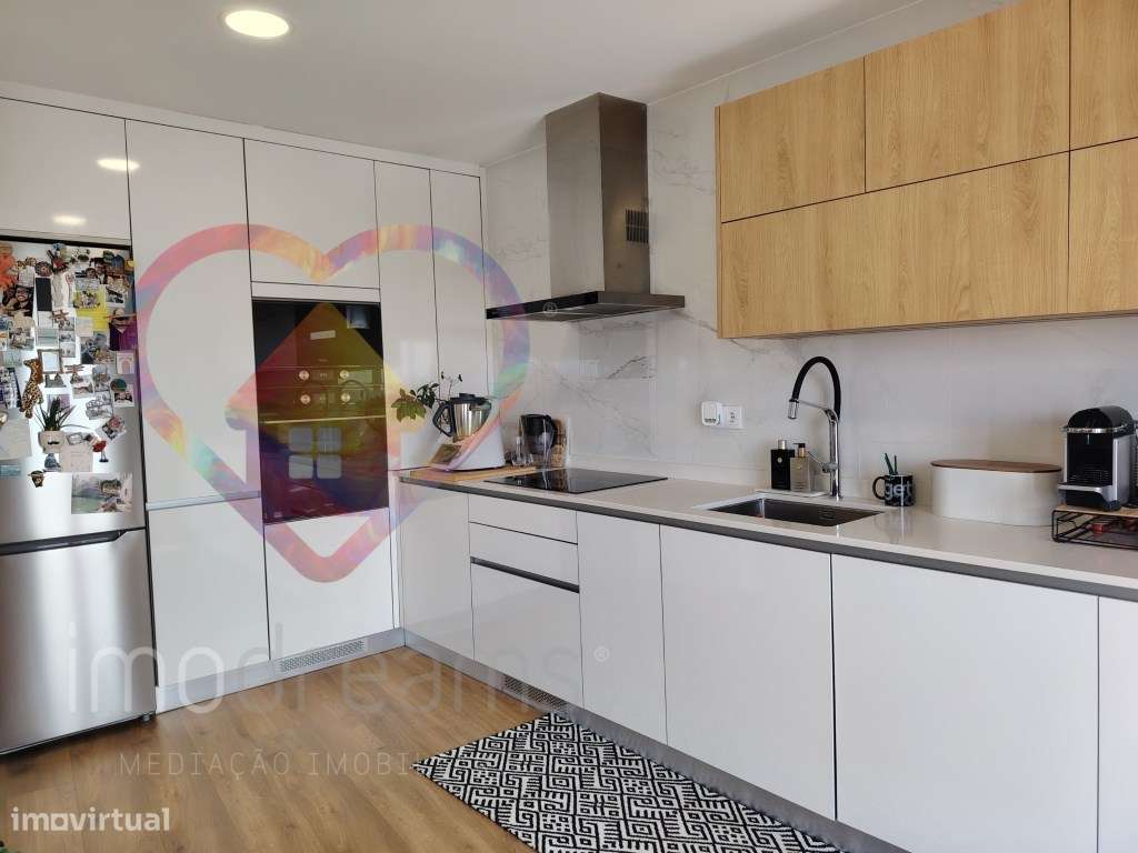 Apartamento T2 , Ultimo Piso, com vista Rio Tejo em Vialonga - Lisboa-2