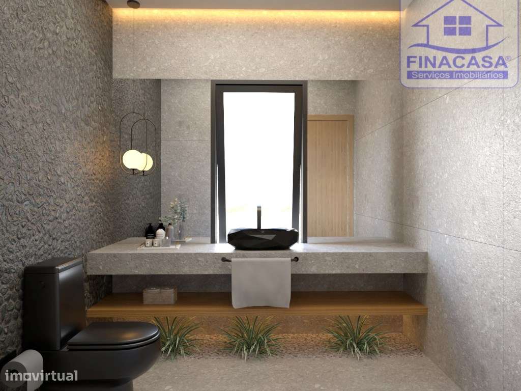 Moradia Isolada em fase de renovação/ remodelação com piscina e jar...-19