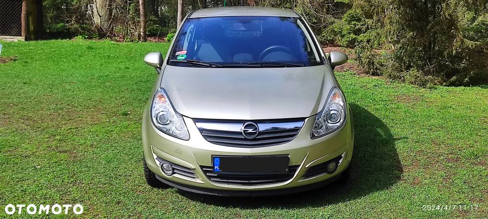 Opel Corsa 1.4 16V Cosmo - 1