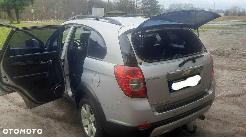 Chevrolet Captiva 2.0 4WD 7 Sitzer Automatik LT Exclusive - 13