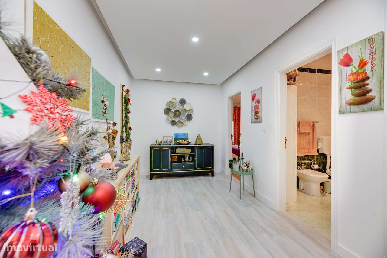 APARTAMENTO T2 | VARANDA | MARQUISE | TORRE DA MARINHA - Grande imagem: 4/22