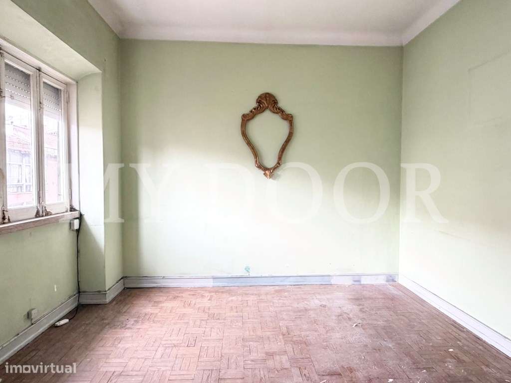 Apartamento T1 c/ potencial para transformar em T2 - Moscavide-6