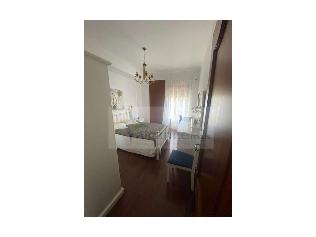 Moradia Exclusiva de Alto Padrão com Espaços Exterior Privativo-26