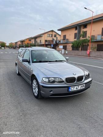 BMW Seria 3 318i Edition Exclusive - 3