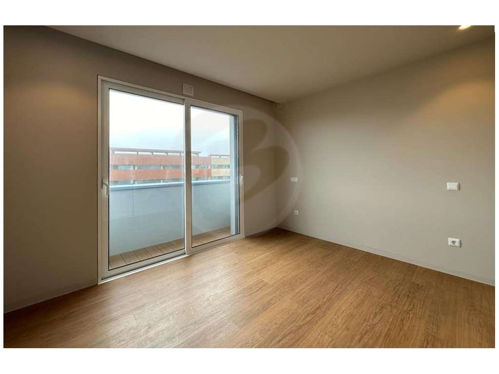 T2 Novo na Póvoa de Varzim - Grande imagem: 4/25