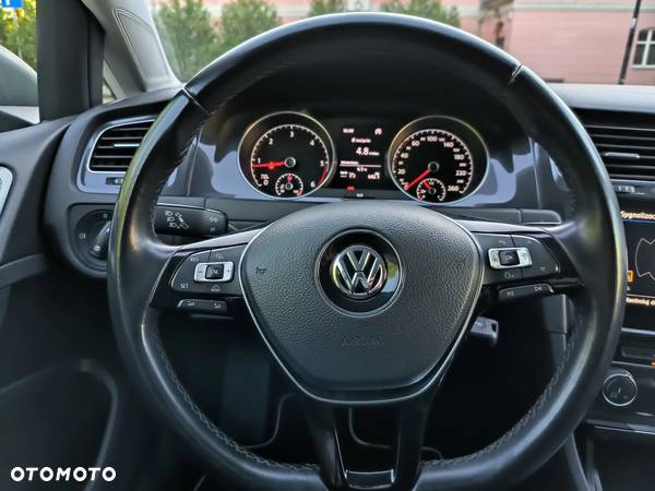 Volkswagen Golf VII 1.6 TDI BMT Comfortline - 18