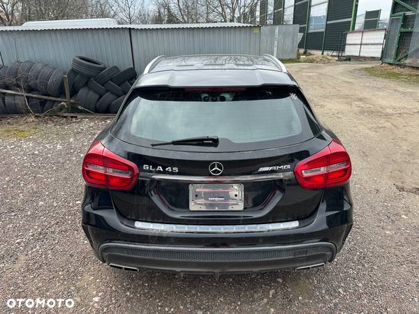 Mercedes-Benz GLA AMG 45 4-Matic - 39