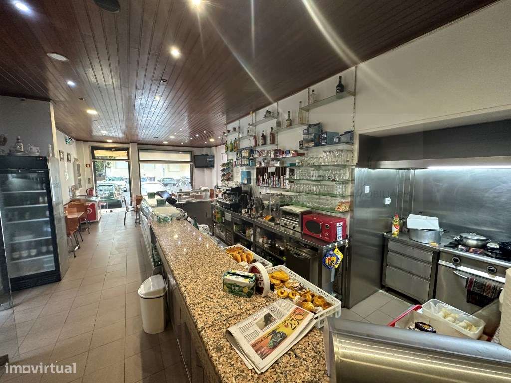 Loja em Massamá para venda - com Sanck-Bar em funcionamento - Grande imagem: 5/17