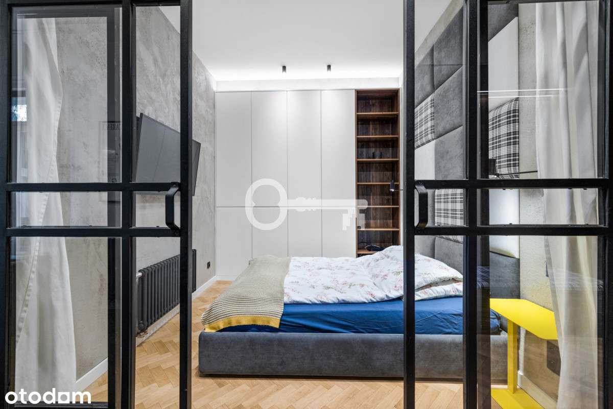 Dwa nietuzinkowe apartamenty 300 metrów od plaży-11