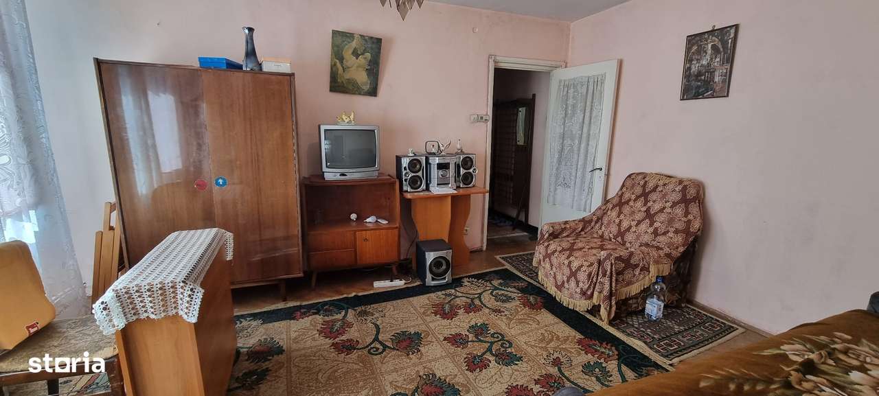 Langa Sala Sporturilor- centrala, balcon -Liber - Imagine principală: 2/7