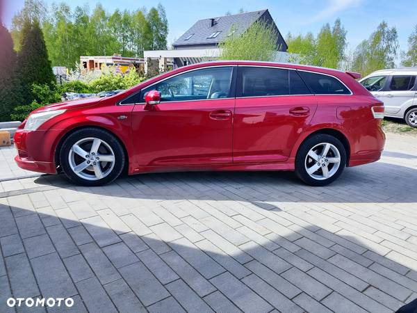 Toyota Avensis 2.2 D-CAT Sol plus NAVI - 1