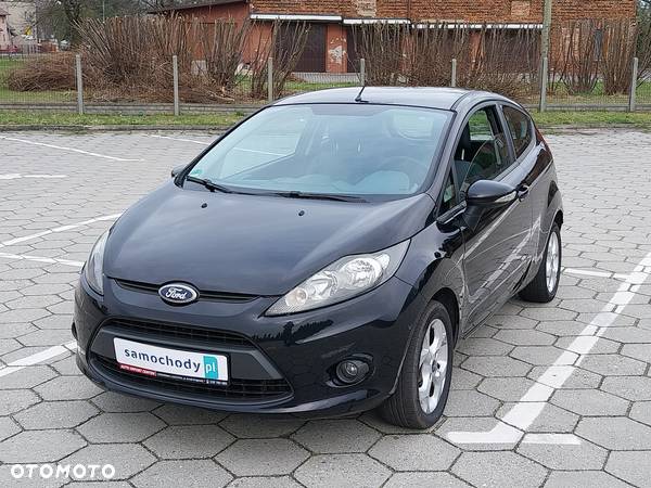 Ford Fiesta 1.25 Ghia - 32