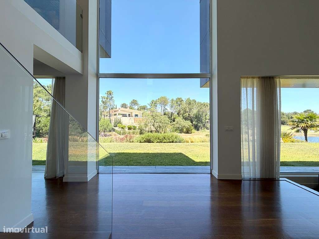 Moradia T6 na Quinta do Peru com vista para lago e campo de Golfe-13