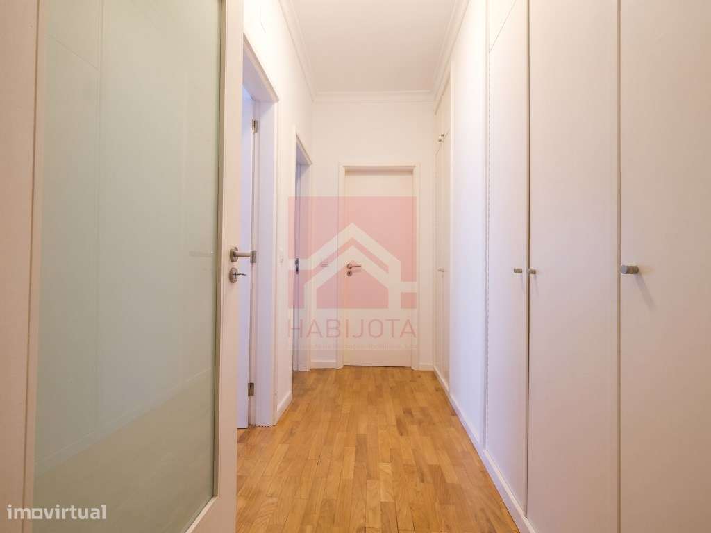 Apartamento T2 recuado em Fânzeres, Gondomar-11