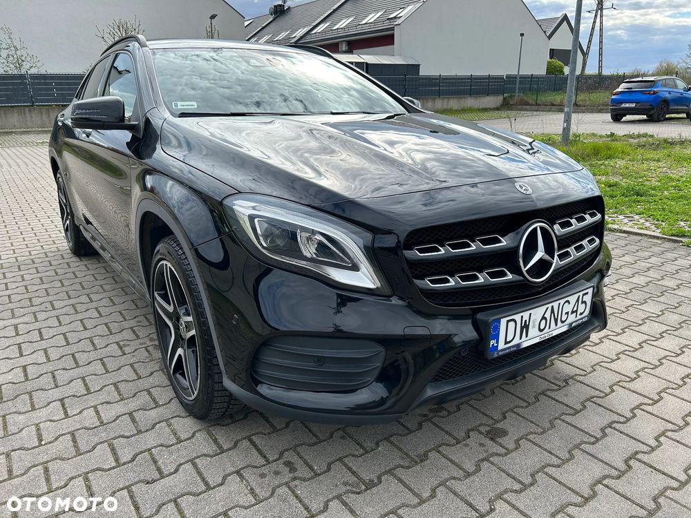 Mercedes - Benz GLA