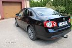 Volkswagen Jetta 1.6 United - 4