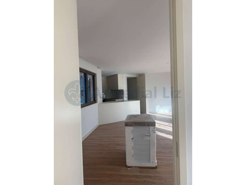 Apartamentos T2 - Igreja do Bonfim - Oportunidade-9